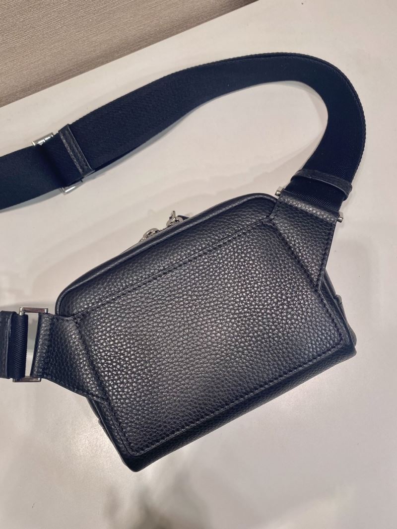 Pra*a waist chest packs